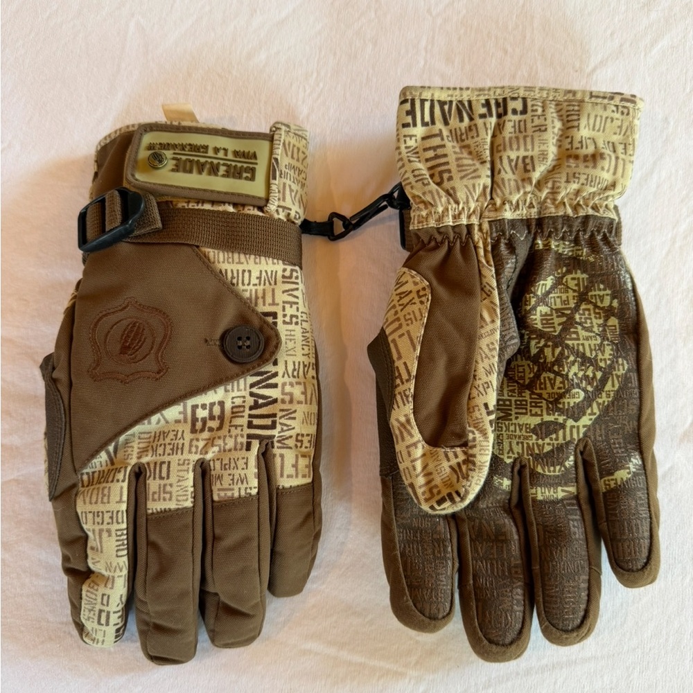 Grenade Snowboard Gloves